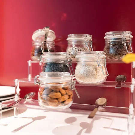 Отель Parnaso 3*