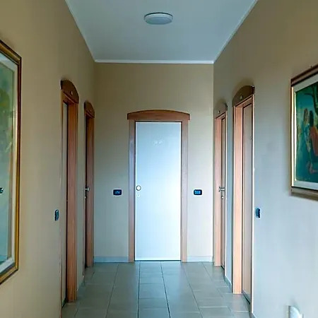 Parnaso Hotel 3*
