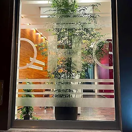 Parnaso Otel 3*